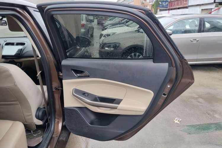 福特 福睿斯 2015款 1.5L 自动舒适型中控内饰45