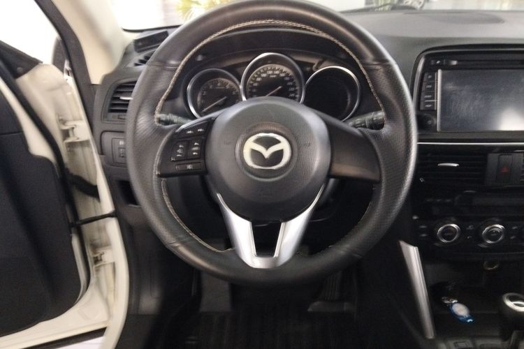 马自达CX-5 2013款 2.0L 自动两驱舒适型中控内饰13