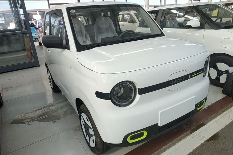 吉利银河 熊猫 2025款 210km 元气熊车身外观3