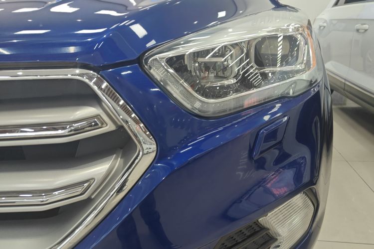 福特 翼虎 2017款 EcoBoost 245 四驱尊翼型局部细节36