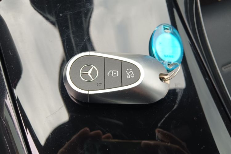 奔驰C级 2022款 改款 C 200 L 运动版中控内饰7001