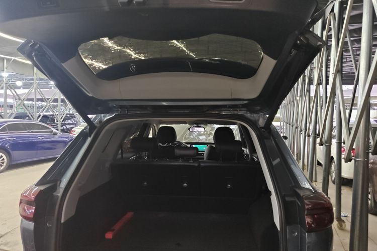 奇瑞 瑞虎8 2019款 1.6TGDI 自动精英型机舱底盘23