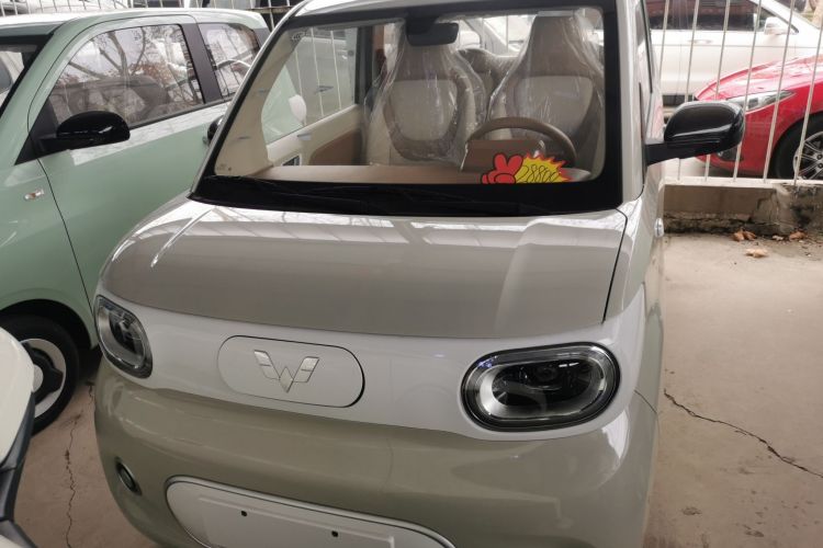 五菱汽车 宏光MINIEV 2024款 第三代 215km 青春版车身外观2