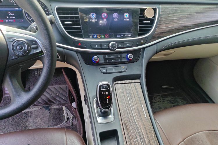 别克 君越 2020款 652T 精英型中控内饰16