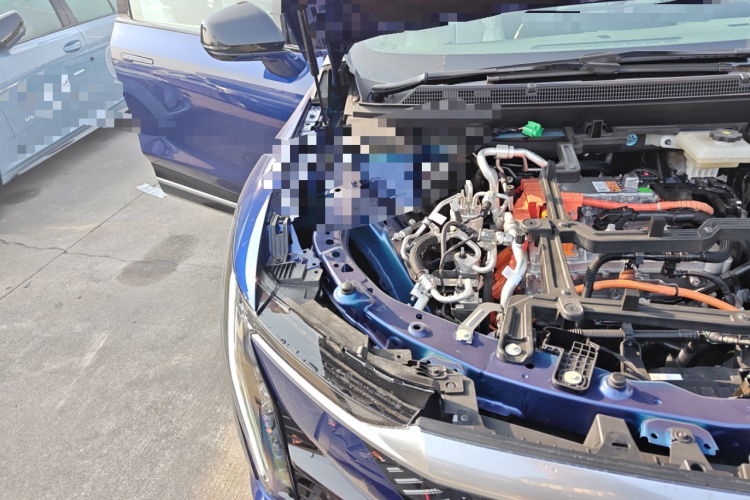 凯迪拉克 IQ傲歌 2024款 标准续航版机舱底盘25