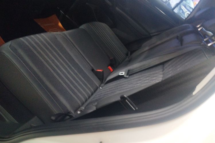 大众 途观L 2023款 330TSI 自动两驱舒享版中控内饰21