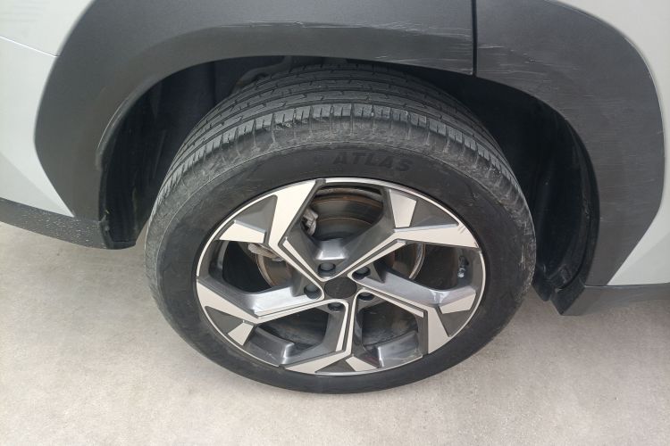 吉利汽车 博越L 2023款 1.5TD DCT尊贵型车身外观6008