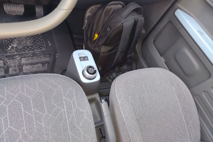 吉利银河 2024款 熊猫mini 200km 耐力熊局部细节18