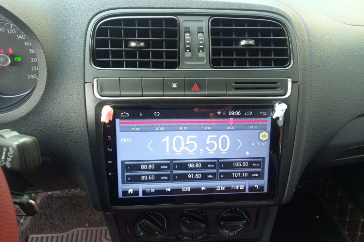 大众 Polo 2016款 1.4L 自动风尚型中控内饰16