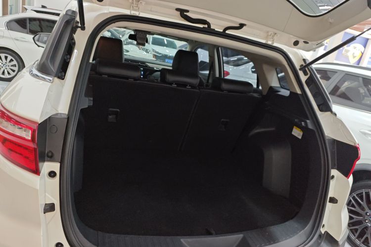 福特 领界 2019款 EcoBoost 145 CVT尊领型PLUS 国V机舱底盘23