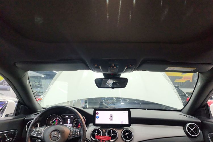 奔驰CLA 2019款 CLA 200 时尚型中控内饰22