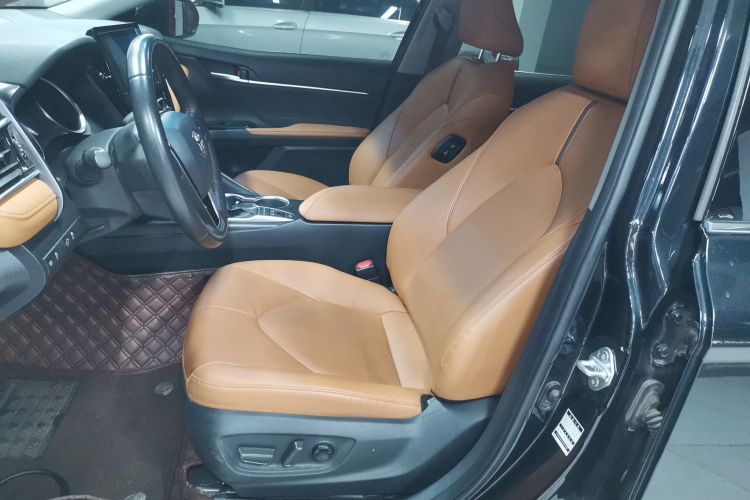 丰田 凯美瑞 2021款 双擎 2.5HGVP 领先版中控内饰19