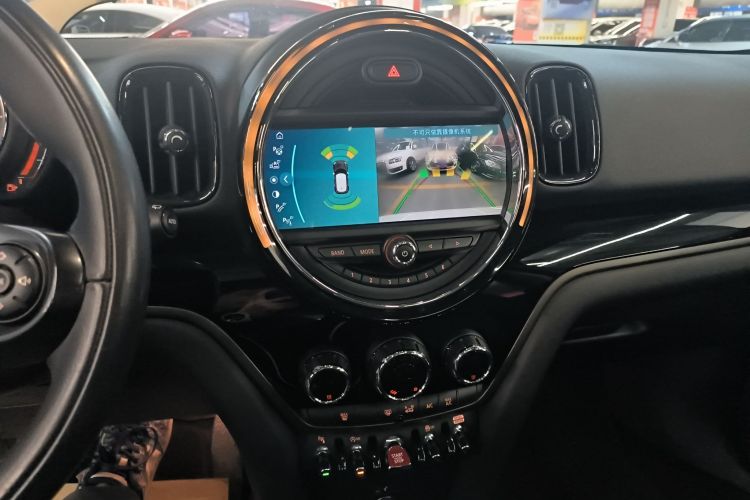 MINI Countryman 2018款 2.0T COOPER S ALL4 经典派局部细节16