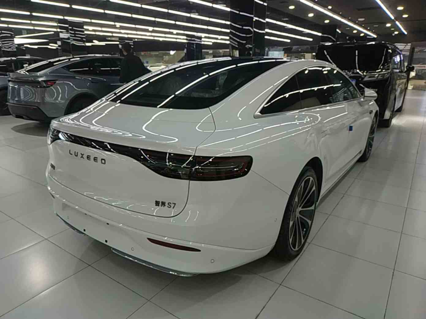 鸿蒙智行 智界S7 2024款 Pro(4)