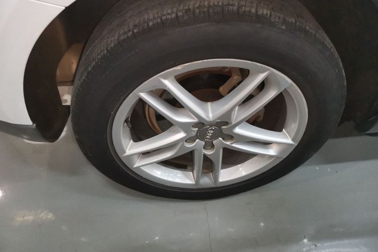 奥迪Q5 2017款 Plus 40 TFSI 技术型车身外观6008