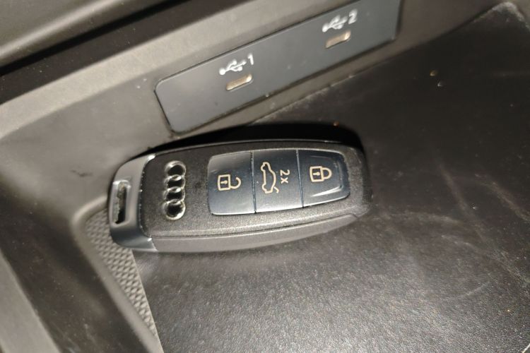 奥迪A3 2023款 改款 Sportback 35 TFSI 时尚运动型中控内饰11