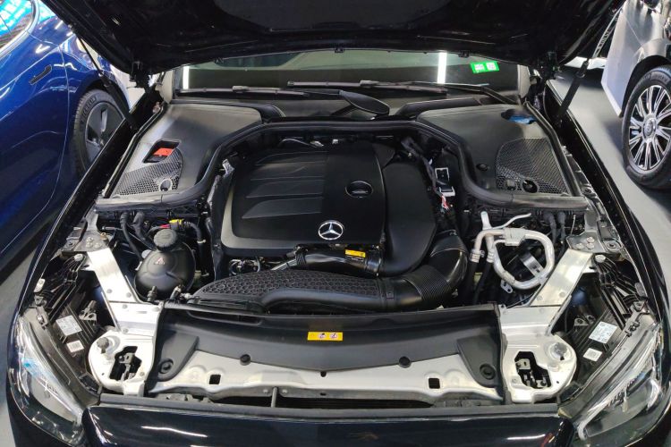 奔驰E级 2023款 改款 E 260 L机舱底盘24