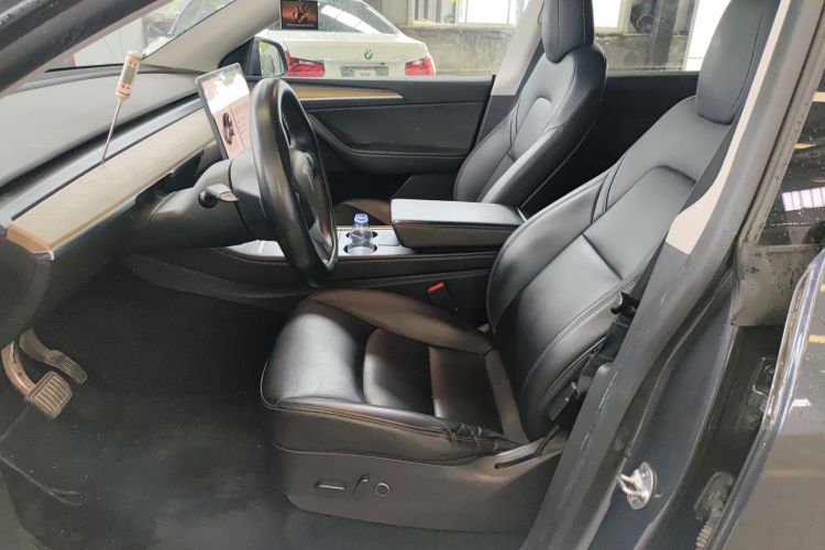 特斯拉 Model Y 2022款 后轮驱动版局部细节19