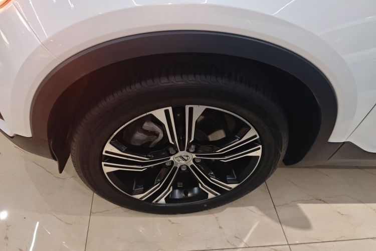 沃尔沃XC40 2020款 T4 四驱智远豪华版车身外观35