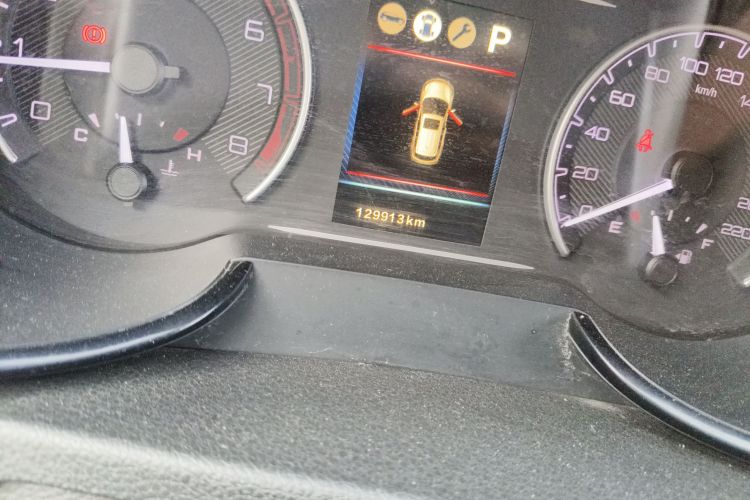 东风风神AX7 2018款 经典 1.6T 自动豪华型中控内饰15