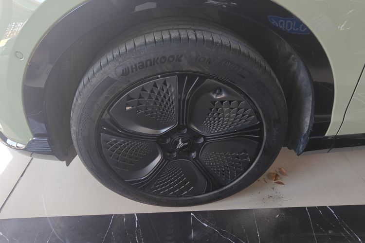 岚图汽车 岚图知音 2024款 超长续航智享版车身外观6001