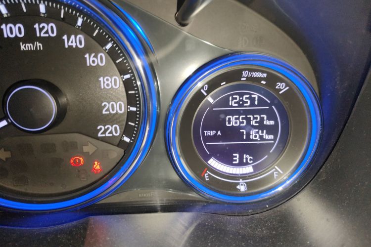 本田 锋范 2017款 1.5L CVT精英版中控内饰15