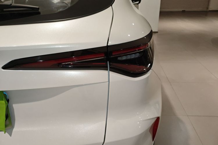 长安X5 PLUS 2024款 1.5T DCT智尊型车身外观6006