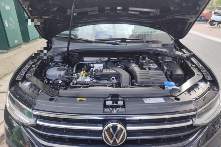 大众 途观L 2025款 出众款 300TSI 自动两驱龙腾版局部细节24