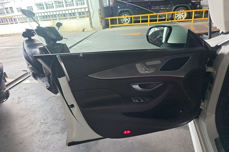 奔驰CLS 2020款 CLS 300 动感型中控内饰47