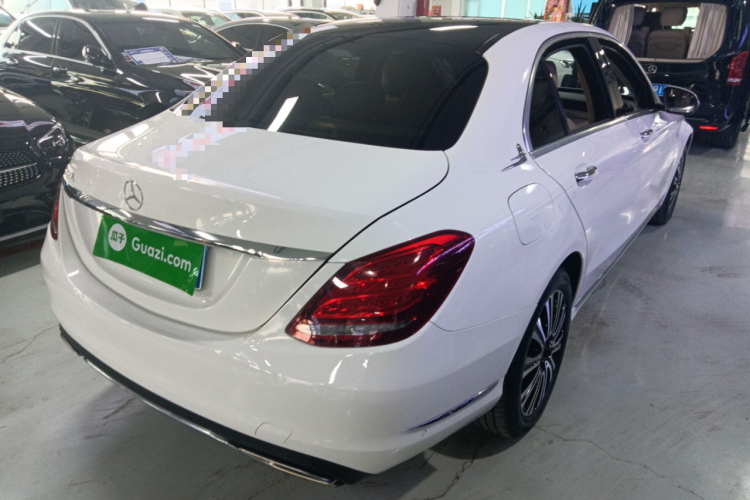 奔驰C级 2016款 C 200 L车身外观7