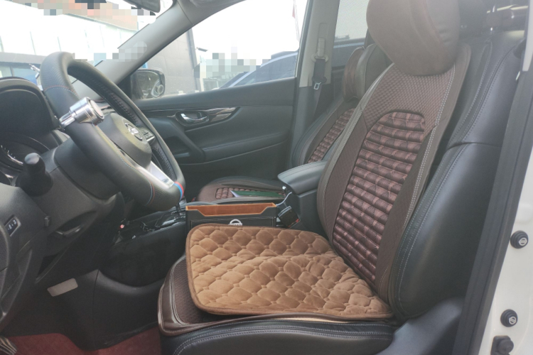 日产 奇骏 2021款 2.0L CVT 2WD XL ITS智联舒适版中控内饰19