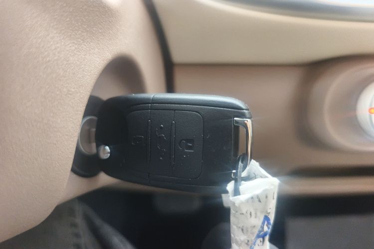 五菱汽车 宏光MINIEV 2025款 四门版 进阶款中控内饰11