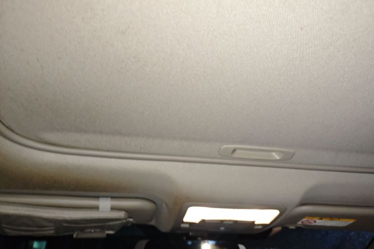 丰田 卡罗拉 2016款 双擎 1.8L E-CVT精英版中控内饰22