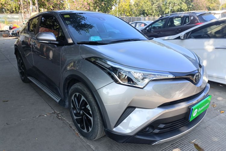 丰田 奕泽IZOA 2020款 2.0L 奕驰版车身外观3