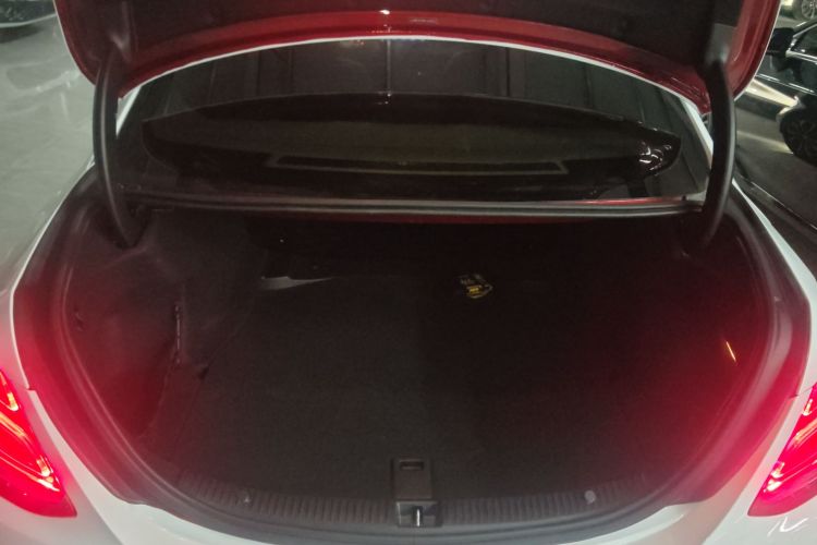 奔驰C级 2015款 改款 C 200 L 运动型局部细节23