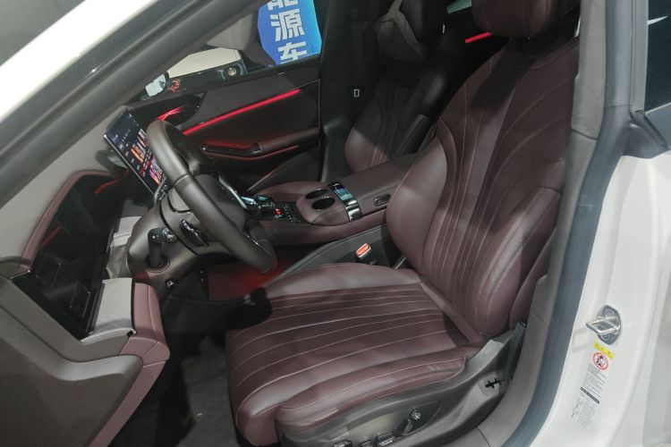 腾势Z9GT 2024款 1100四驱Ultra版局部细节19