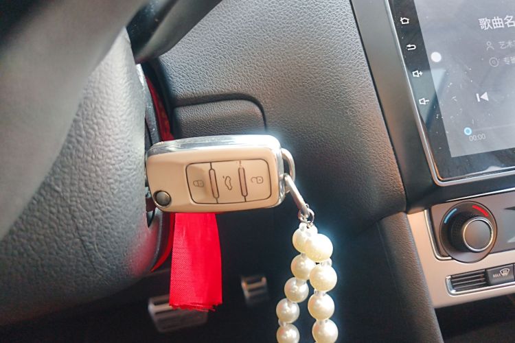 大众 2014款 1.6L Cross Polo 自动中控内饰11