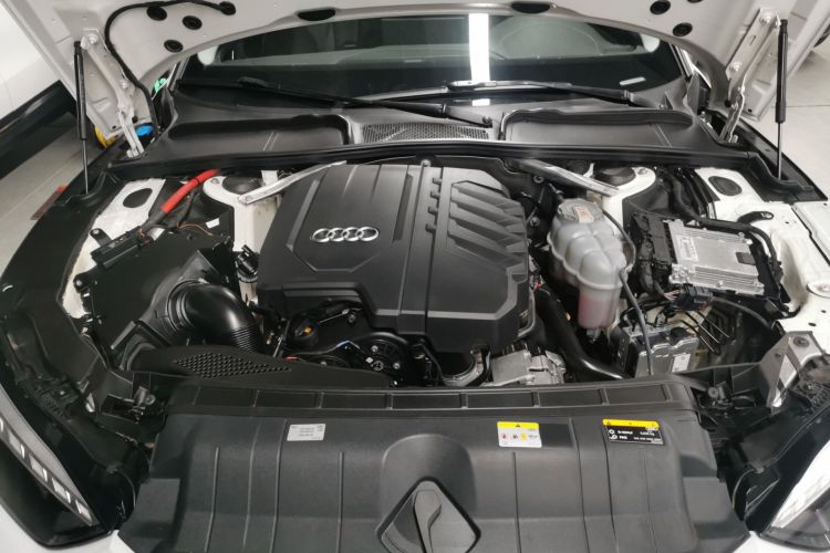 奥迪A5 2022款 Sportback 40 TFSI 时尚动感型机舱底盘24