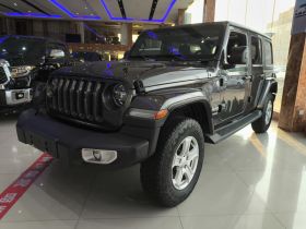 Jeep 牧马人 2019款 2.0T Sahara 四门版 国VI