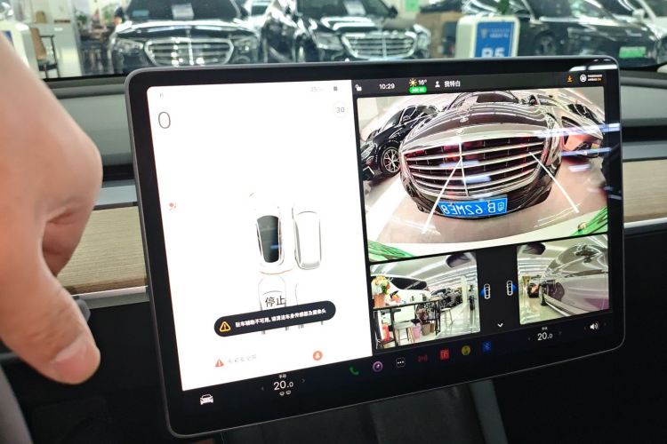 特斯拉 Model 3 2021款 改款 标准续航后驱升级版 3D1中控内饰16