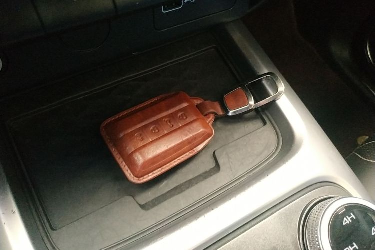 坦克300 2023款 越野版 2.0T 挑战者中控内饰7001