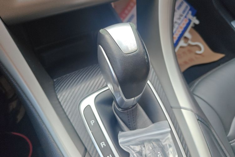 福特 蒙迪欧 2013款 2.0L GTDi200时尚型中控内饰18