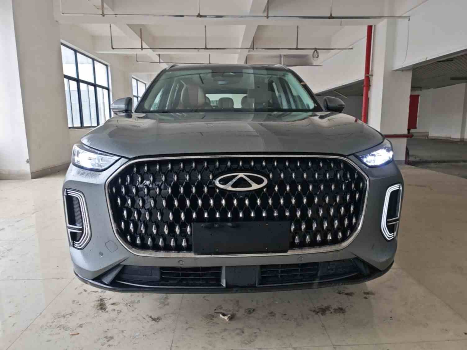 奇瑞 瑞虎8 L 2024款 2.0T 两驱尊贵版 5座(1)
