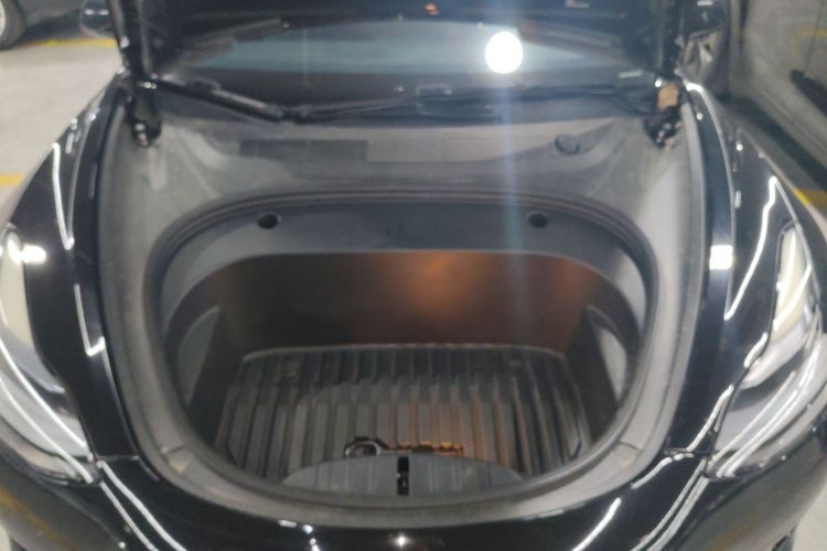 特斯拉 Model 3 2022款 后轮驱动版机舱底盘24