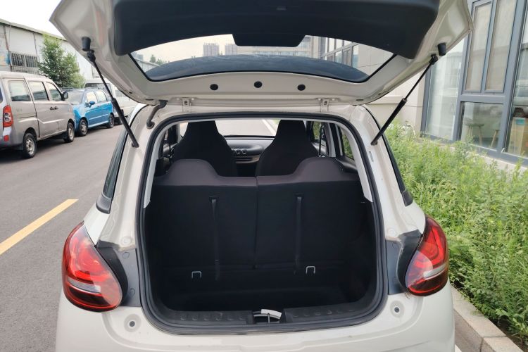 五菱汽车 五菱缤果 2023款 203km 轻享款局部细节23