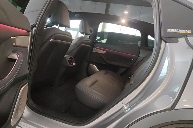 乐道L60 2024款 60kWh 后驱版中控内饰21