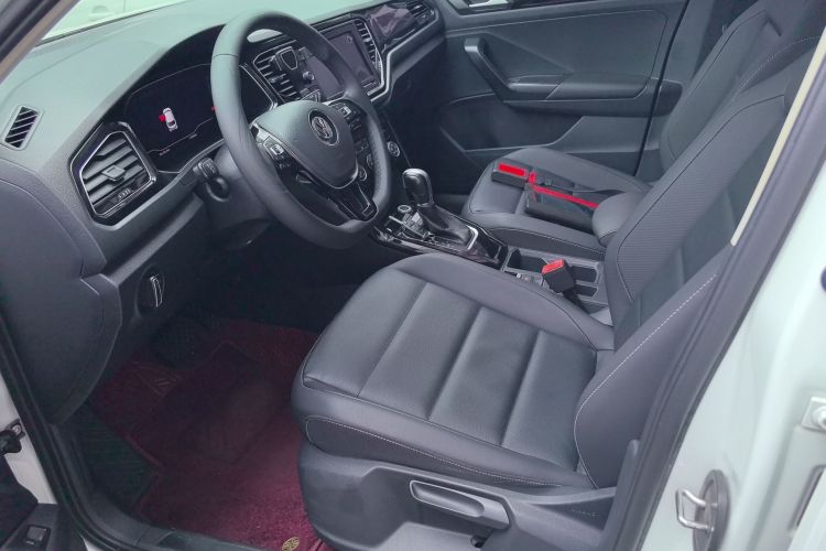 大众 T-ROC探歌 2020款 280TSI DSG两驱舒适型中控内饰19