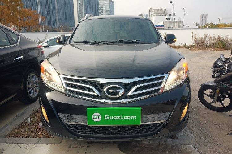 广汽传祺 传祺GS5 2012款 2.0L 手动两驱精英版车身外观2