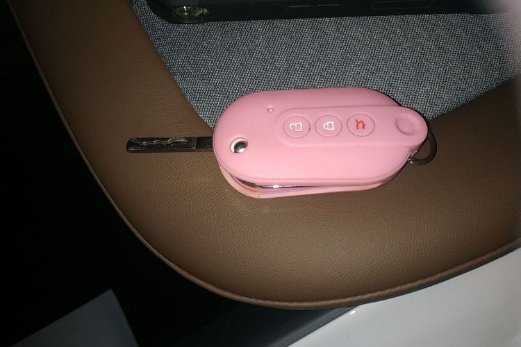 五菱汽车 宏光MINIEV 2022款 GAMEBOY 200km 玩咖款 磷酸铁锂中控内饰7001