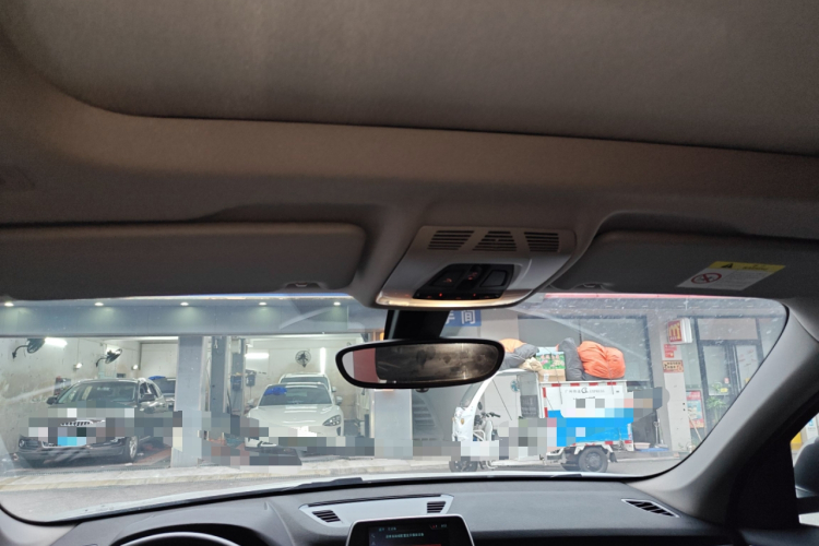 宝马X1 2019款 sDrive20Li 领先型中控内饰22